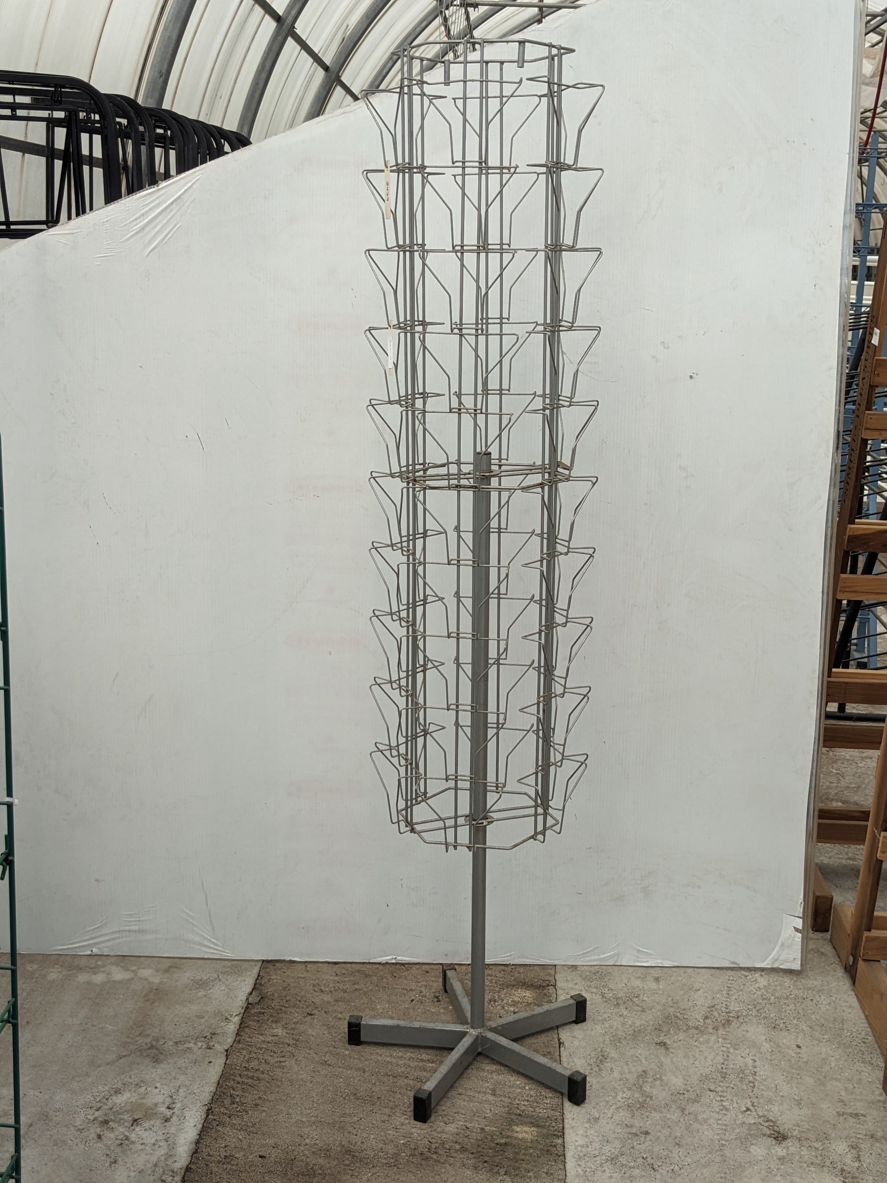 Présentoir commercial - Display Shelf / rack 12
