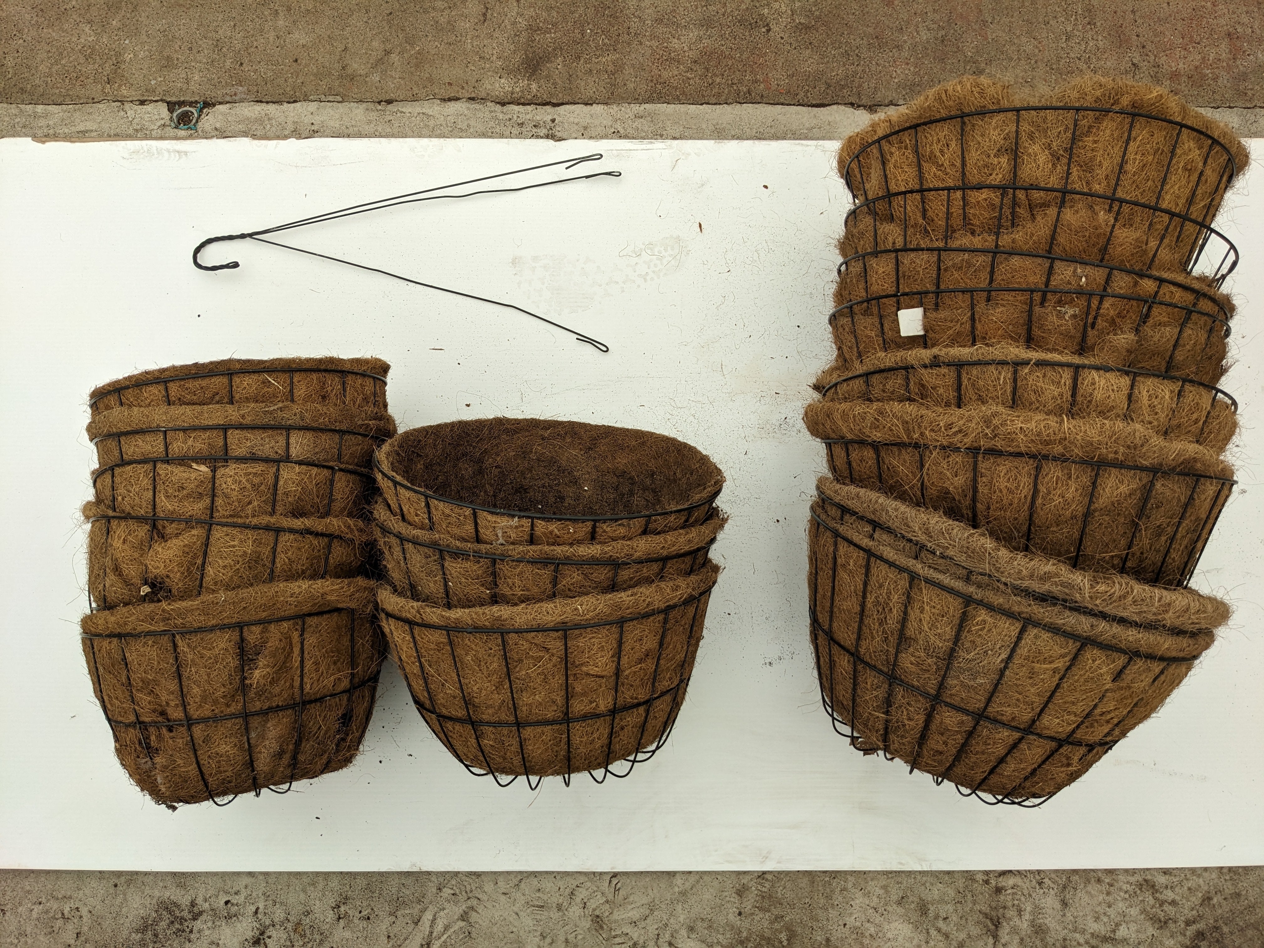 Panier/pot de broche suspendu avec coco 35cm