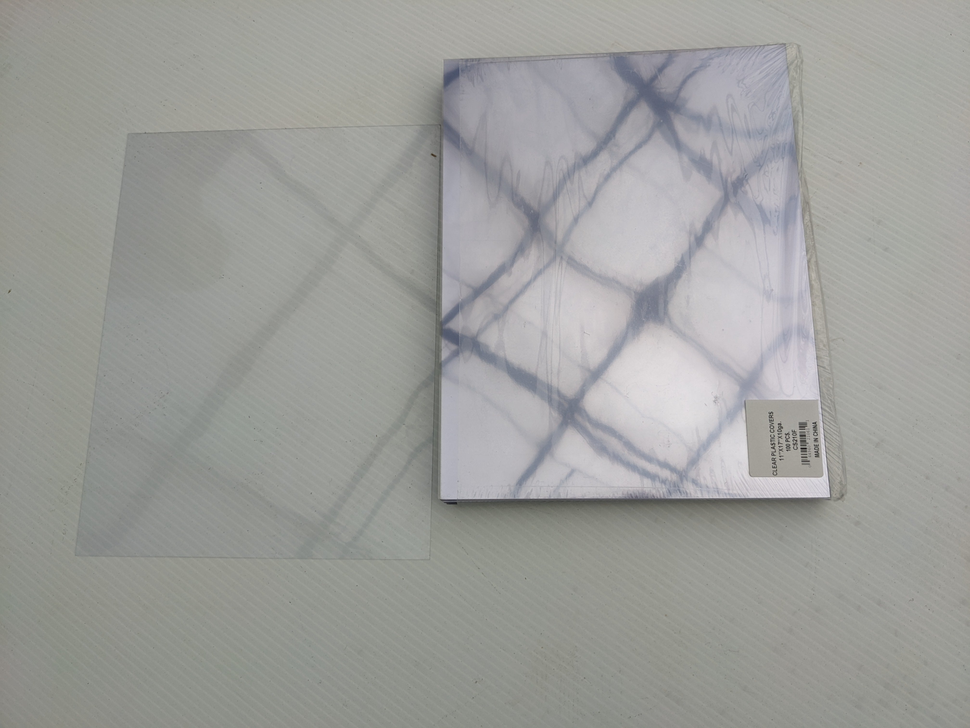 Feuilles Plastiques transparentes MICA 8.5X11po
